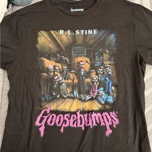 Goosebumps R.L. Stine Graphic Tee Horror Book Series Shirt Medium